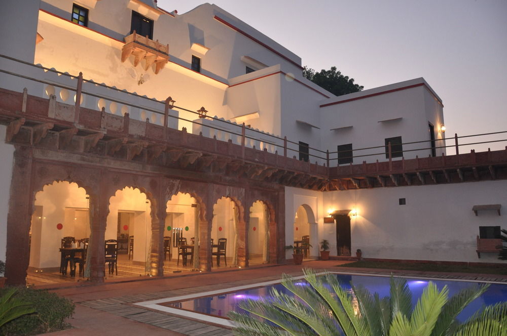 Chandra Mahal Haveli Luhāru Extérieur photo